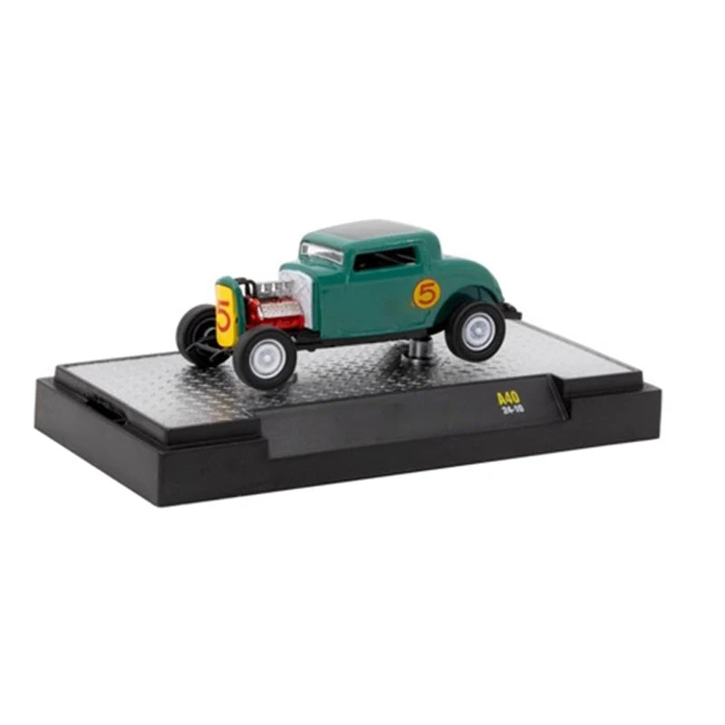 M2 Machines 1:64 Scale 1974 W 200 Diecast Alloy Car Model Pickup Limited Collection