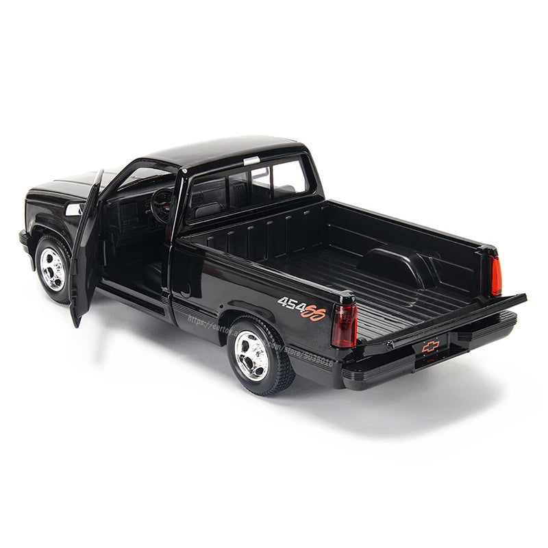 Maisto 1:24 1993 Chevrolet 454 SS Pick-up simulation alloy car model crafts decoration collection toy tool gift birthday present