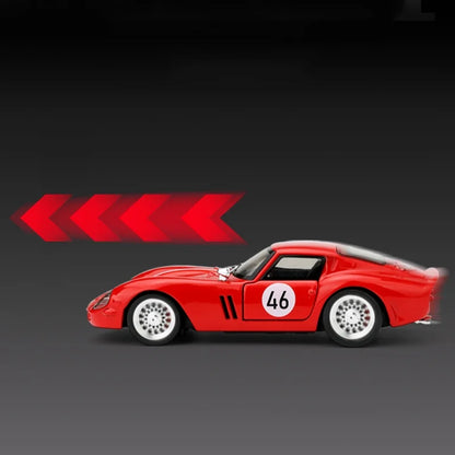 1:32 250 GTO Supercar Alloy Model Car Toy Diecasts Metal Casting Sound and Light Car Toys For Children Vehicle