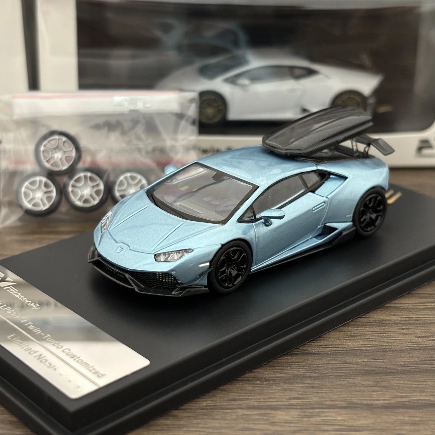 Finclassically 1/64 Huracan 610 Three Colors Diecast Model Car In 2025