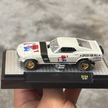 M2 Machines 1:64 Scale 1971 G10 Mercury Cougar