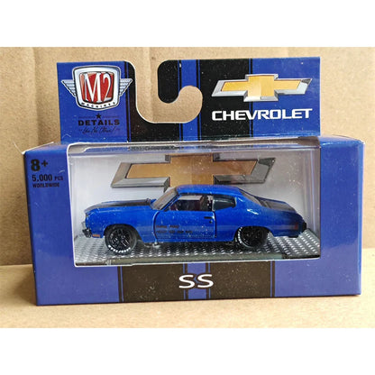 M2 Machines 1:64 1957 Alloy Car