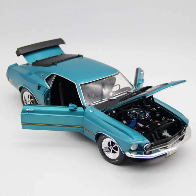 Metal Toy Car Model 1:18 Scale 1969 Ford Mustang Mach 1