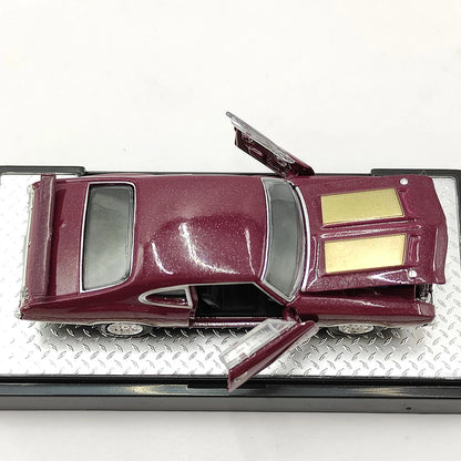 M2 Machines 1:64 Scale Diecast Alloy 1970 Oldsmobile Cutlass 442 W-30