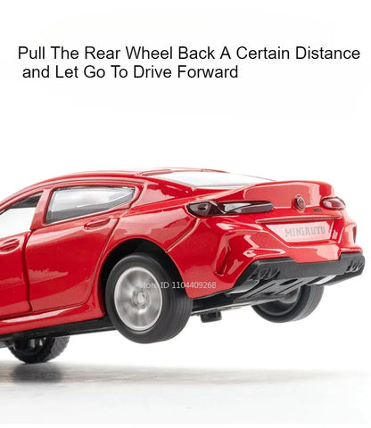Scale 1:32 M8 Car Model