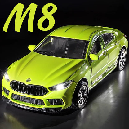 Scale 1:32 M8 Car Model