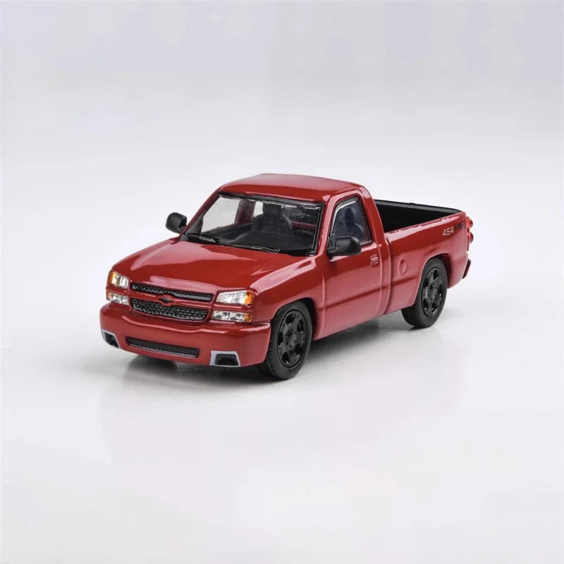 1:64 2006 Chevrolet Silverado Paragon64  Cateye Pickup Truck