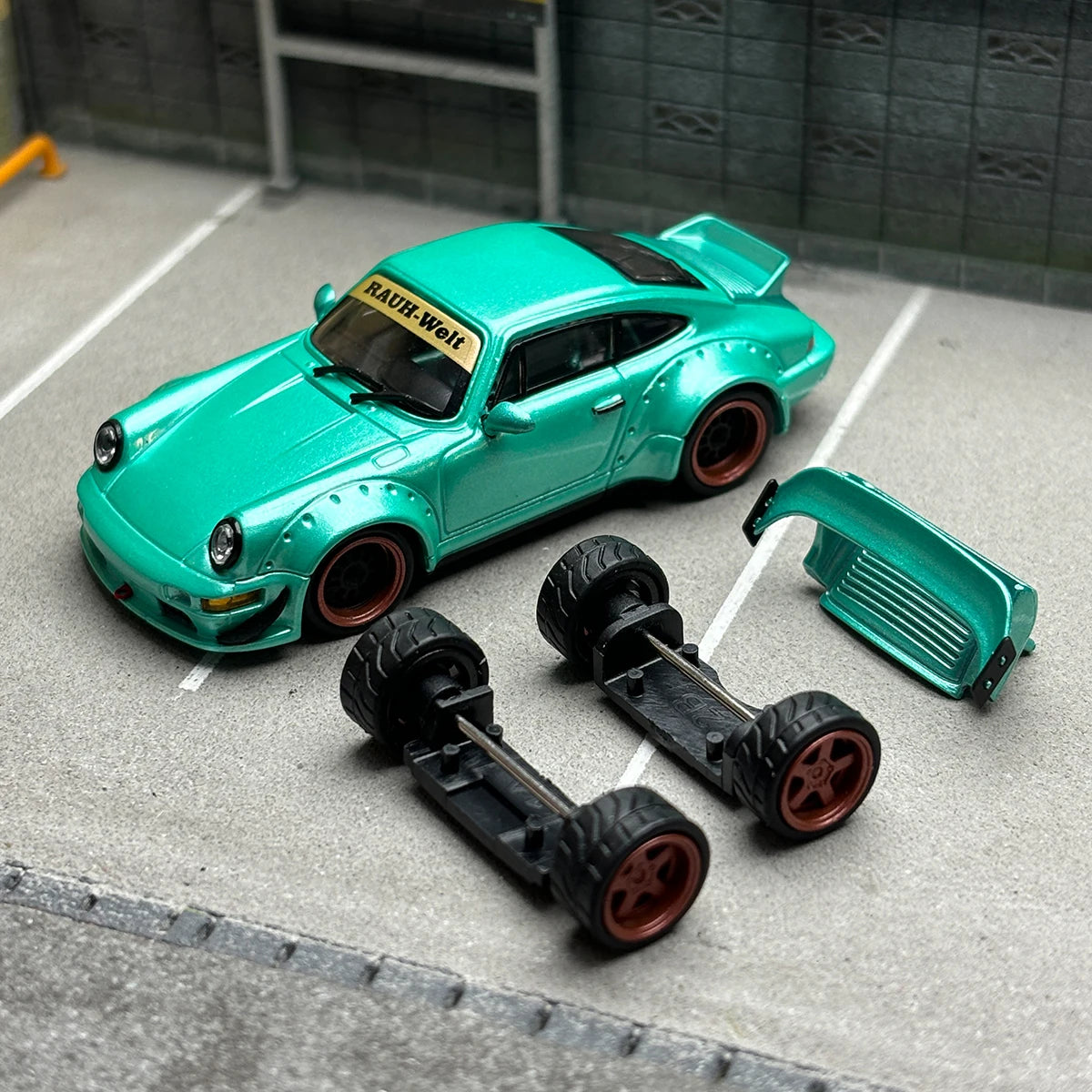 CM Model 1：64 964 Widebody diecast