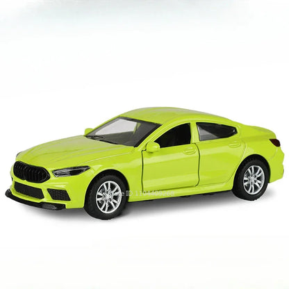 Scale 1:32 M8 Car Model