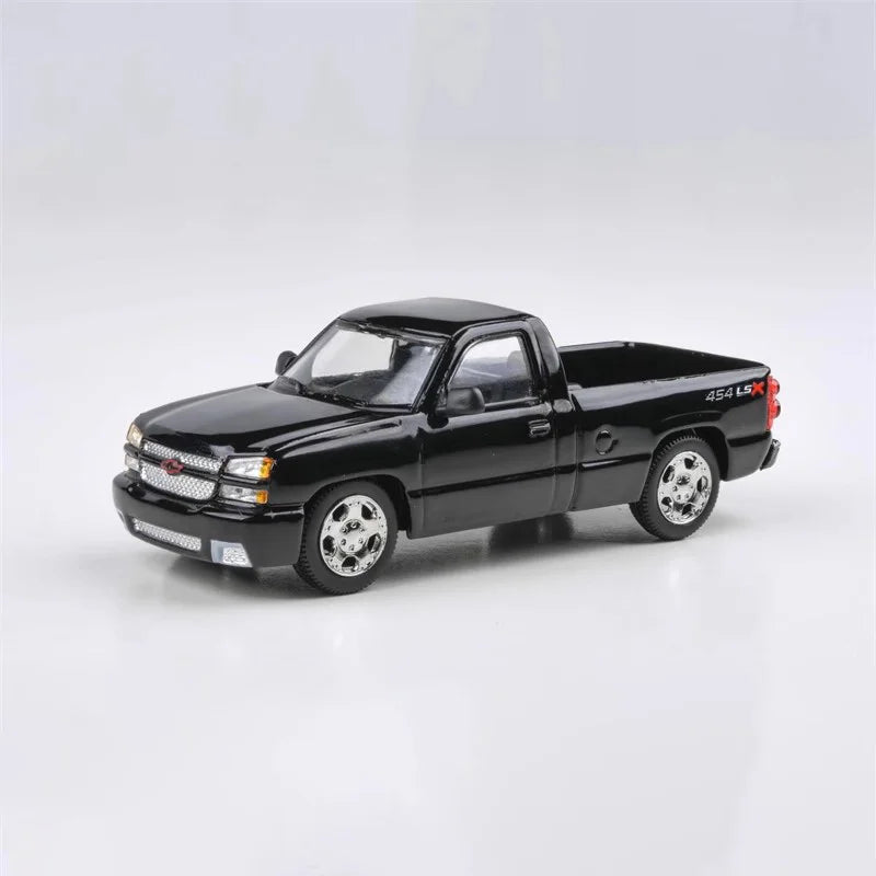 1:64 2006 Chevrolet Silverado Paragon64  Cateye Pickup Truck