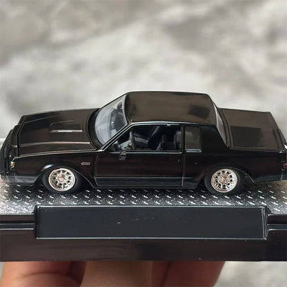 M2 Machines 1:64 Scale 1971 G10 Mercury Cougar