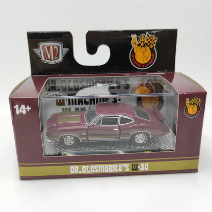 M2 Machines 1:64 Scale Diecast Alloy 1970 Oldsmobile Cutlass 442 W-30
