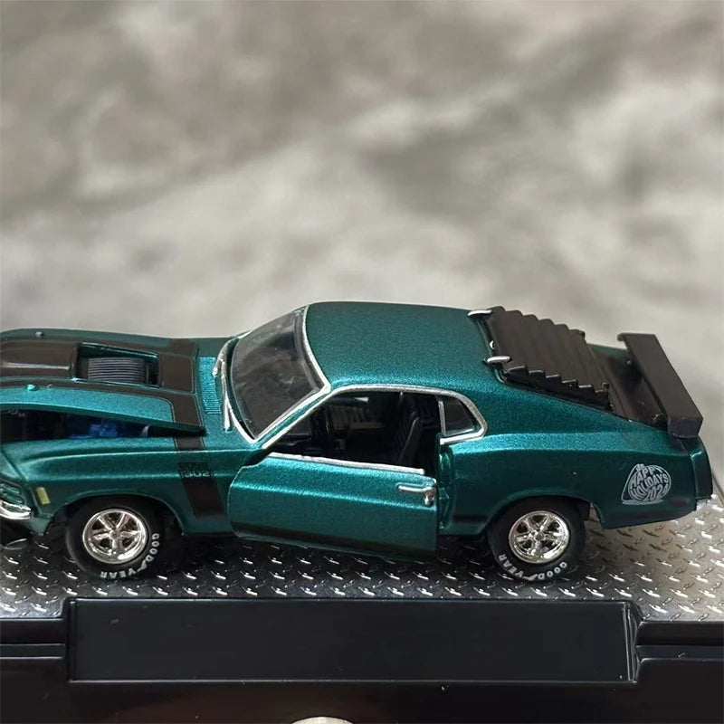 M2 Machines 1:64 Scale 1971 G10 Mercury Cougar