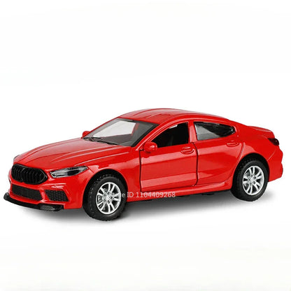 Scale 1:32 M8 Car Model