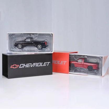 1:64 2006 Chevrolet Silverado Paragon64  Cateye Pickup Truck