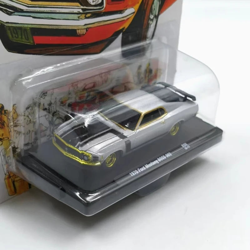 M2 Machines 1: 64 Scale 1970 Ford Mustang Boss 302 Alloy Car