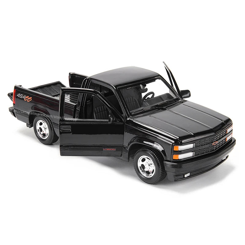 Maisto 1:24 1993 Chevrolet 454 SS Pick-up simulation alloy car model crafts decoration collection toy tool gift birthday present