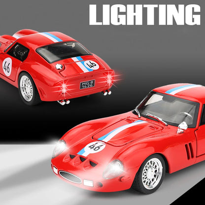 1:32 250 GTO Supercar Alloy Model Car Toy Diecasts Metal Casting Sound and Light Car Toys For Children Vehicle